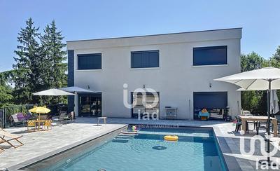 Maison de maîtres - 247 m² - 10 pièces