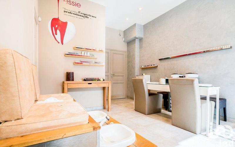 Local commercial - 64 m²