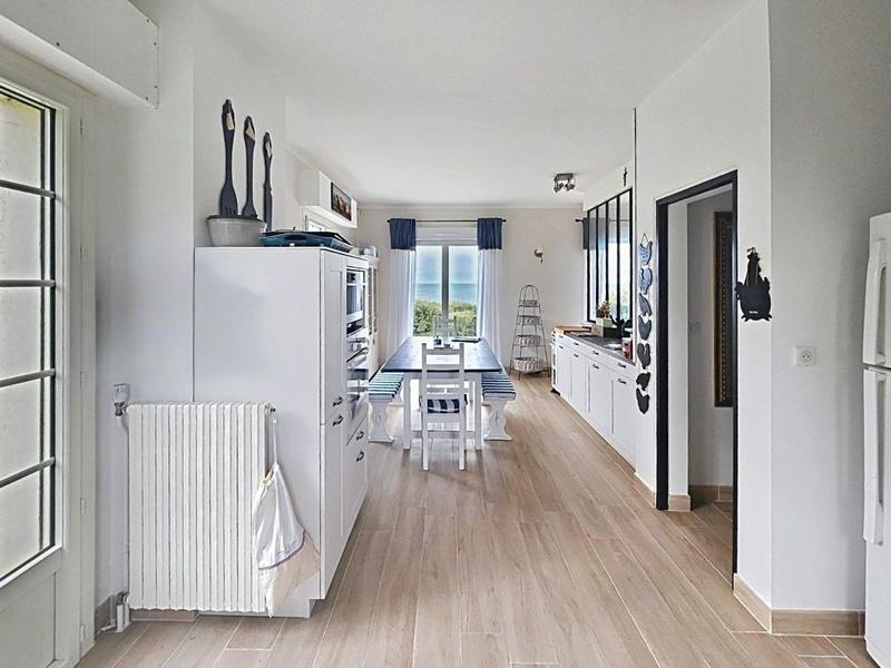 Villa - 199 m² - 9 pièces