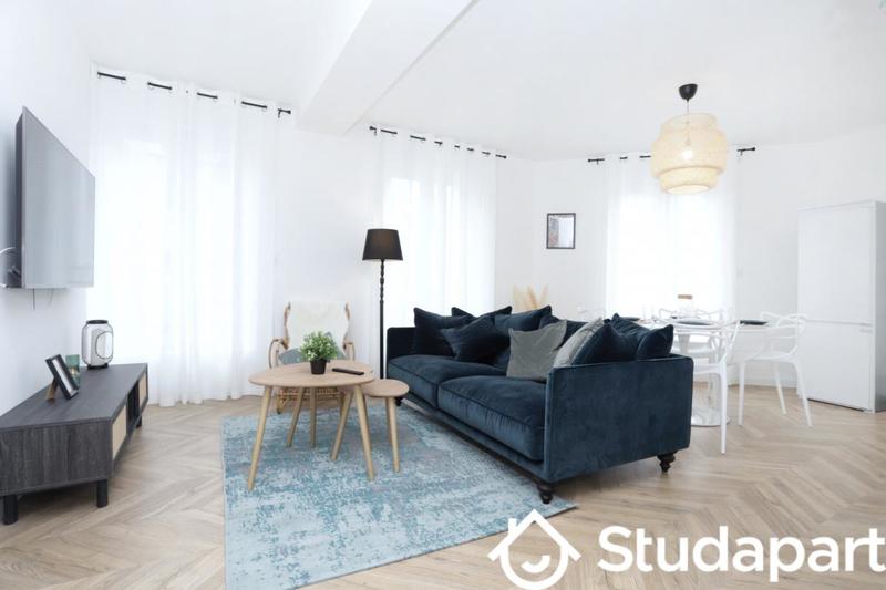 Chambre - 9 m² - 1 pièce