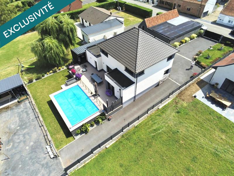 Maison - 141 m² - 6 pièces