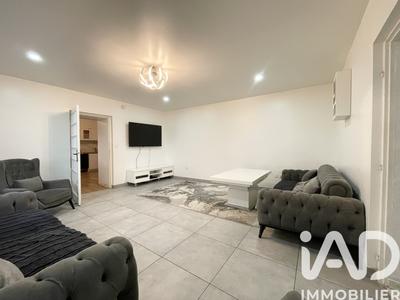 Appartement - 101 m² - 3 pièces