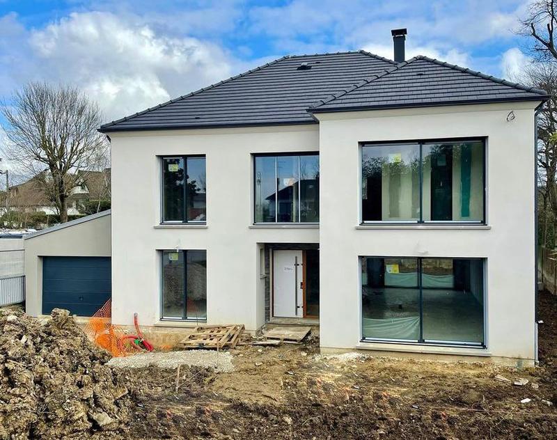 Maison - 140 m² - 5 pièces