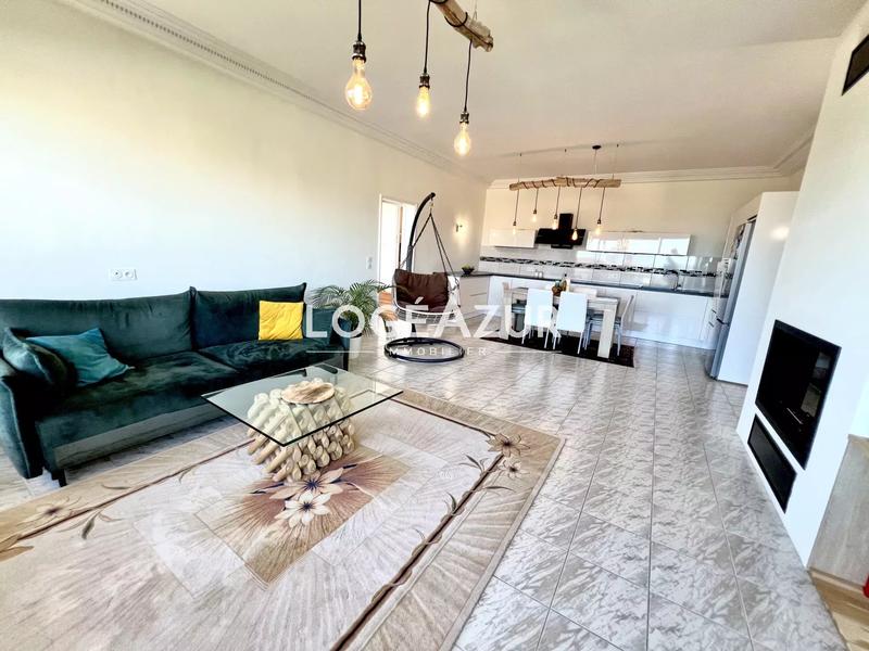 Villa - 262 m² - 9 pièces