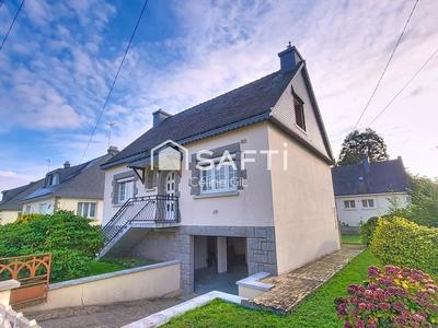 Maison - 90 m² - 5 pièces