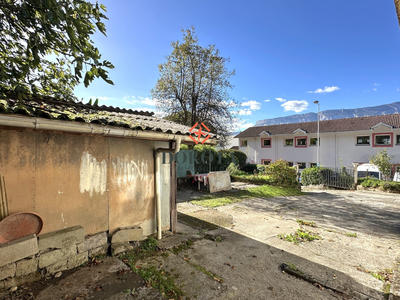 Maison - 92 m² - 5 pièces