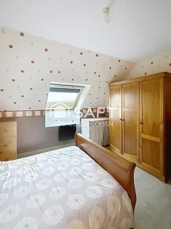 Maison - 250 m² - 10 pièces