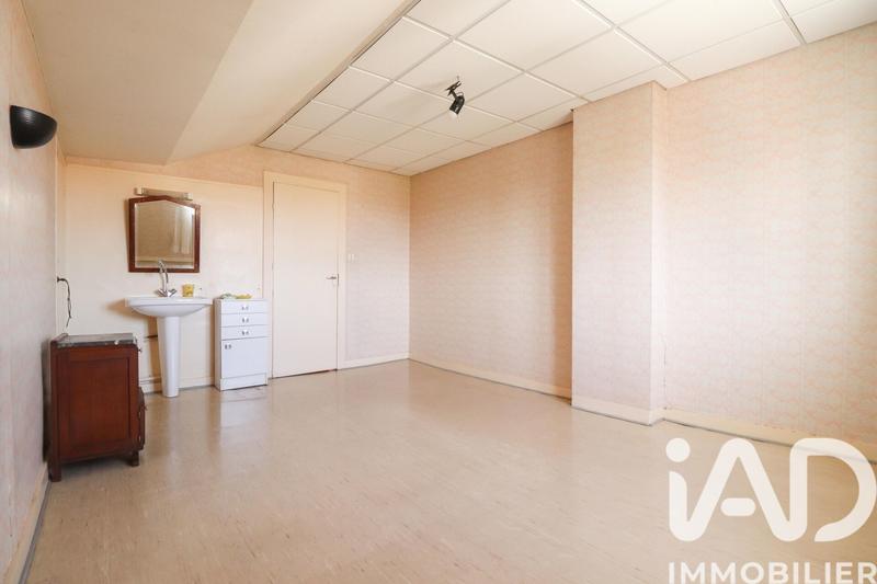 Maison - 302 m² - 10 pièces