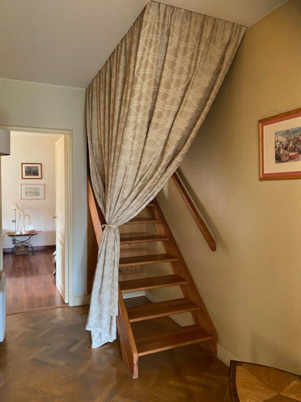 Maison - 200 m² - 6 pièces