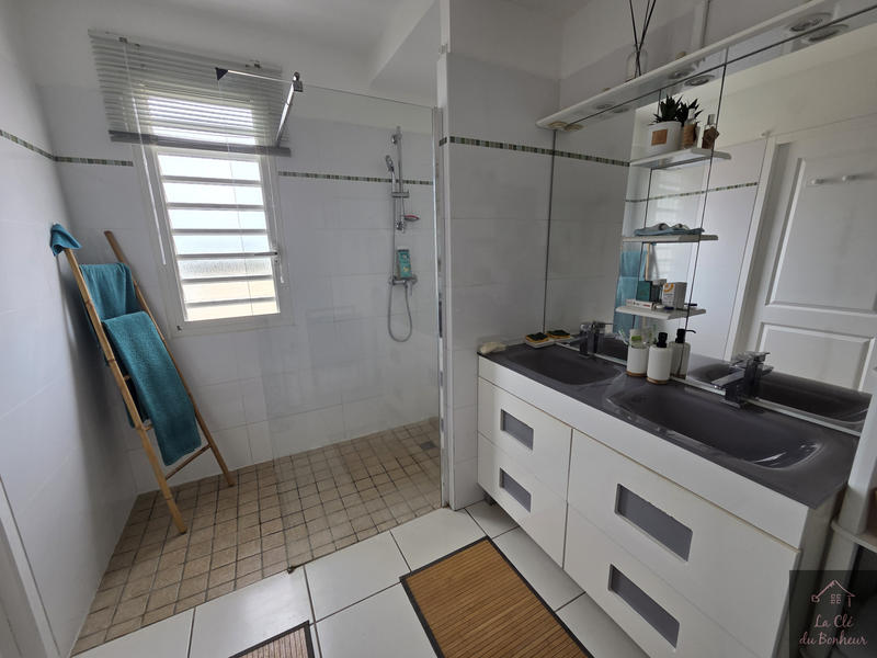 Appartement - 86 m² - 4 pièces