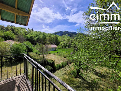 Maison - 140 m² - 4 pièces