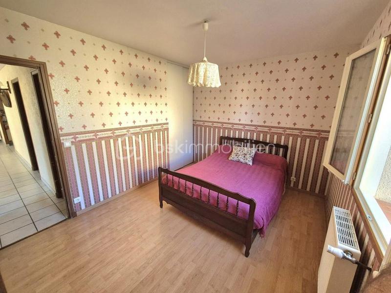 Maison de village - 90 m² - 3 pièces