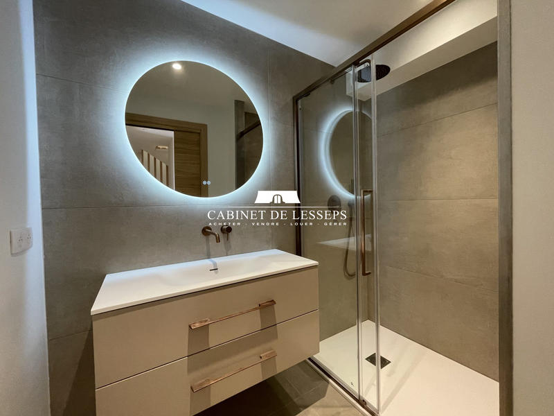 Maison - 162 m² - 6 pièces