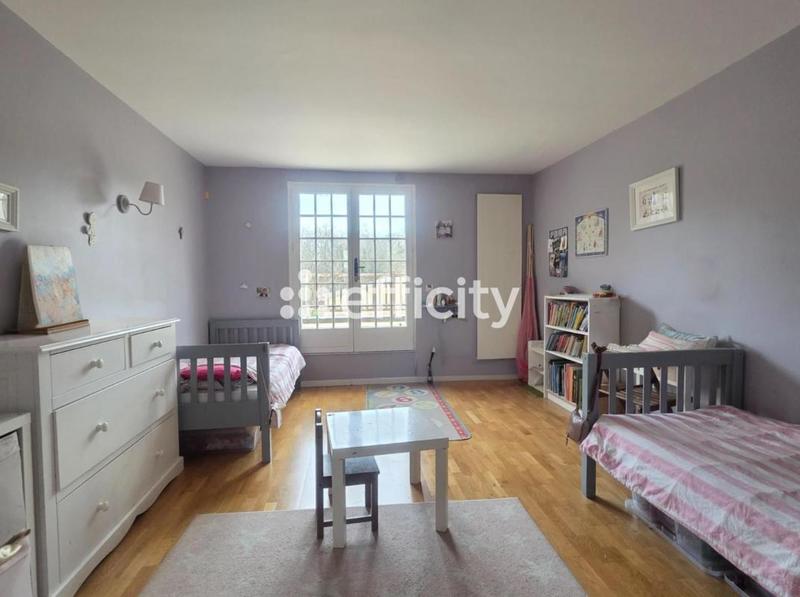 Maison ancienne - 247 m² - 12 pièces