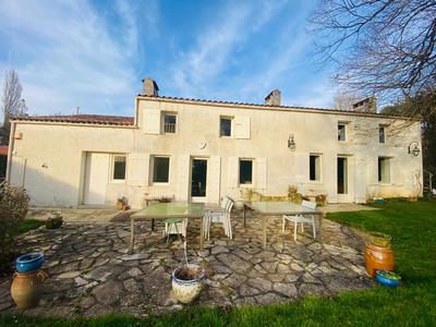 Maison - 155 m² - 7 pièces