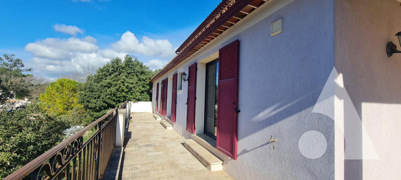 Villa - 175 m² - 6 pièces