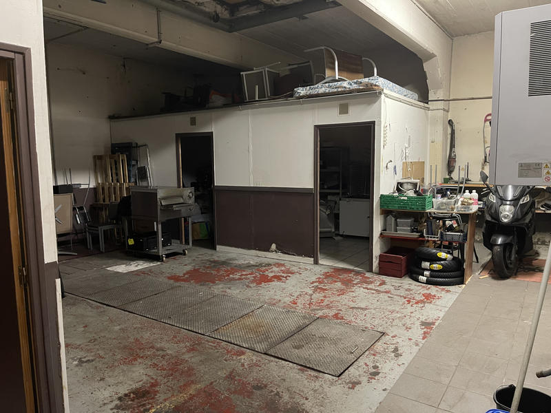 Fonds de commerce - Magasins - 230 m²