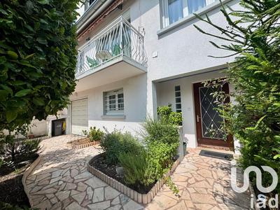 Maison - 186 m² - 7 pièces