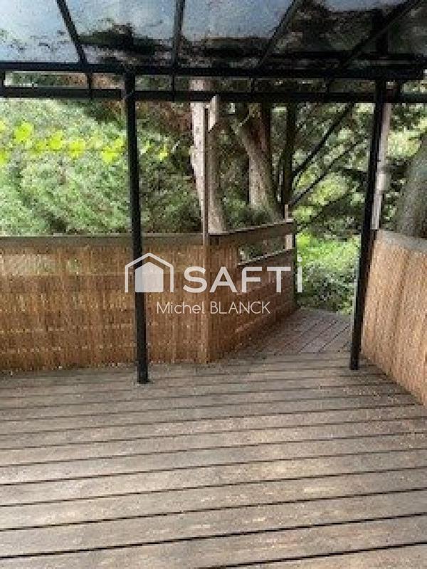 Maison - 240 m² - 10 pièces