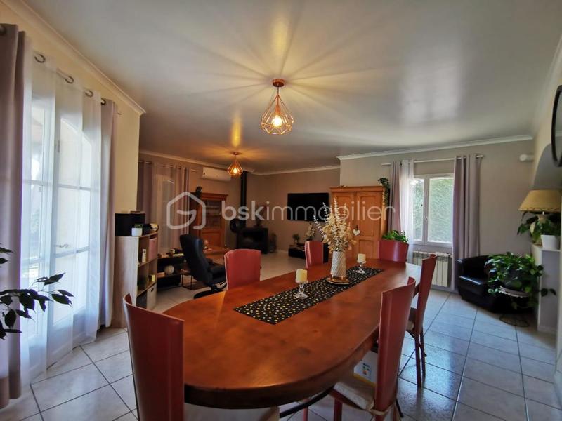 Villa - 151 m² - 6 pièces