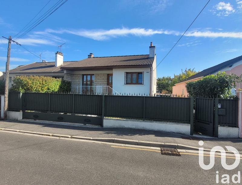 Maison - 92 m² - 5 pièces