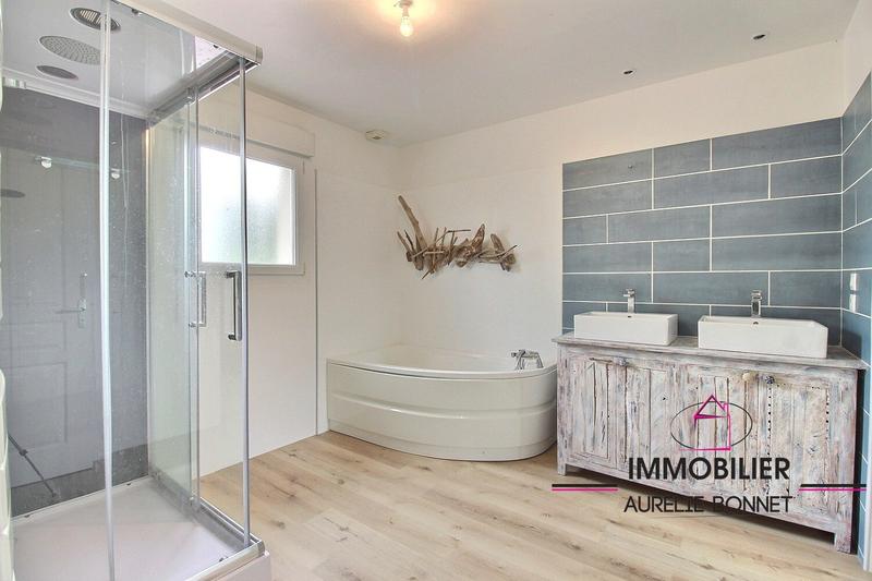 Maison - 121 m² - 6 pièces