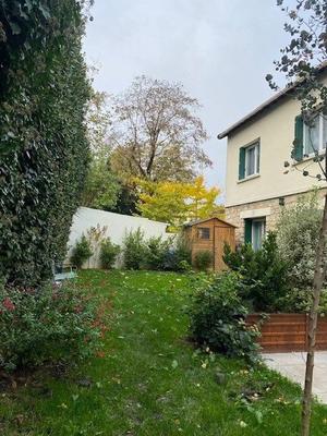 Maison - 250 m² - 7 pièces