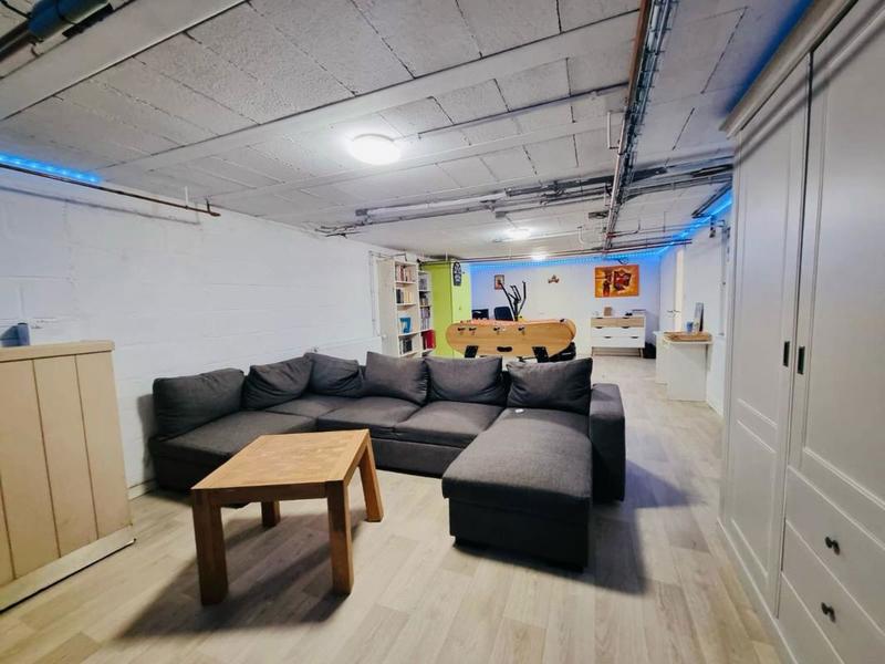 Pavillon - 93 m² - 5 pièces