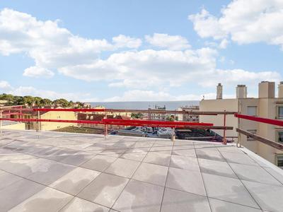 Appartement - 94 m² - 4 pièces