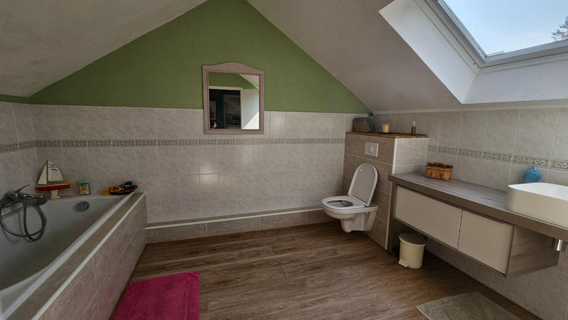 Maison - 173 m² - 8 pièces