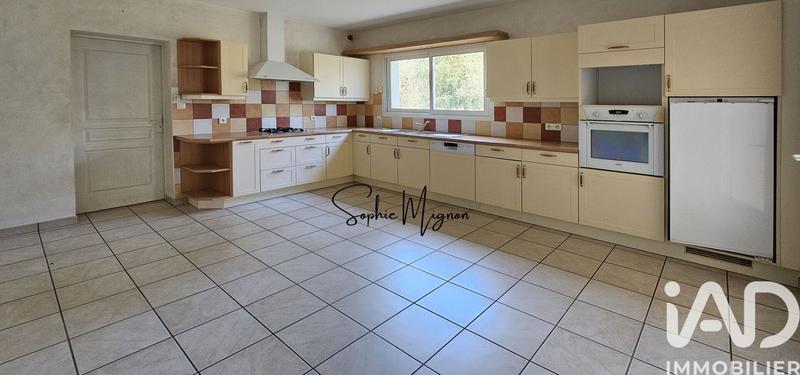 Maison - 206 m² - 8 pièces