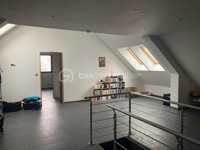 Pavillon - 207 m² - 9 pièces