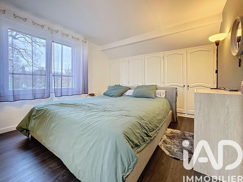 Maison - 180 m² - 9 pièces