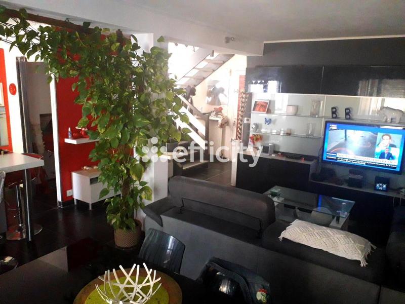 Maison - 87 m² - 5 pièces