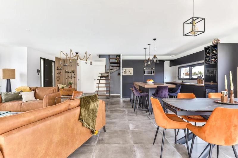 Maison - 159 m² - 5 pièces