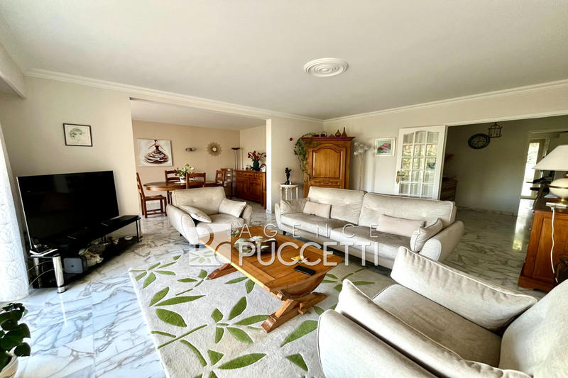 Appartement - 102 m² - 3 pièces