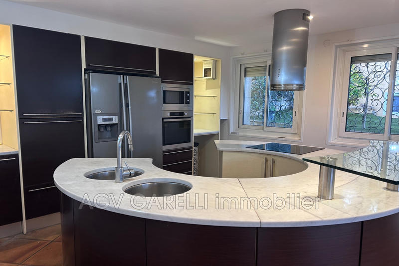 Maison - 173 m² - 5 pièces