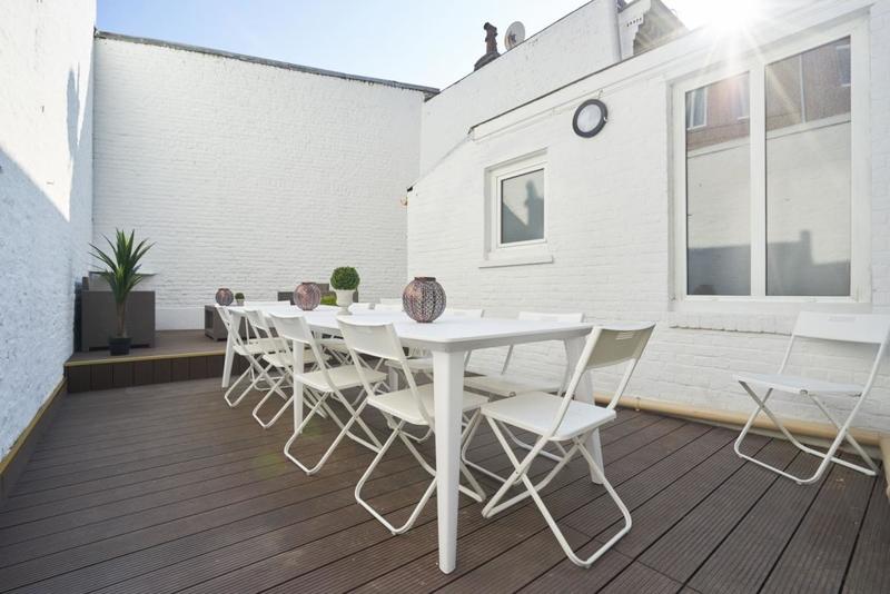 Demeure - 226 m² - 12 pièces