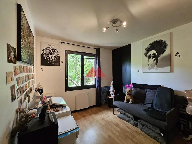 Maison - 98 m² - 5 pièces