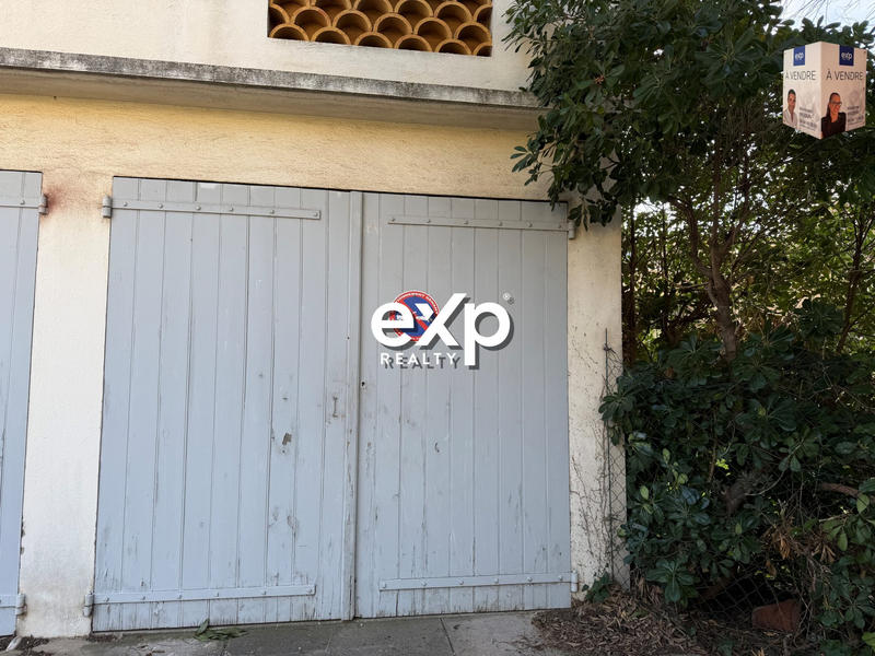 Parking / Garage - 12 m²