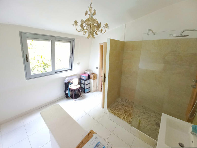 Appartement - 110 m² - 5 pièces