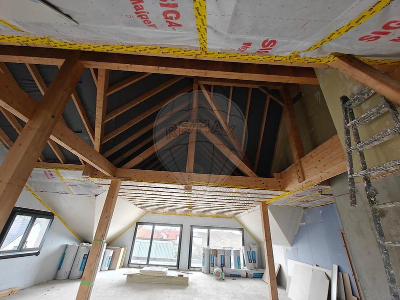 Appartement - 105 m² - 4 pièces