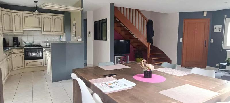 Maison - 100 m² - 6 pièces