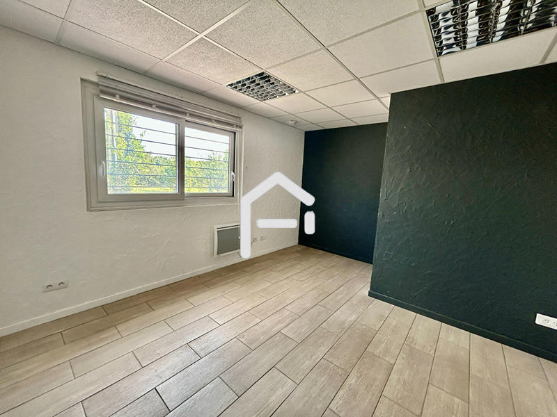 Local d'activités - 45 m²
