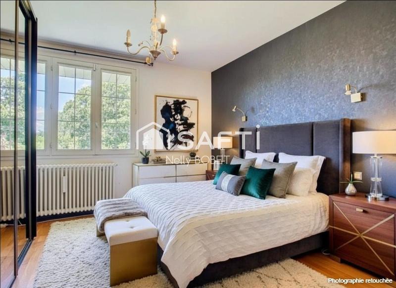 Maison - 175 m² - 9 pièces