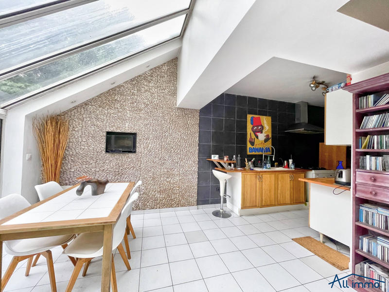 Maison ancienne - 180 m² - 6 pièces