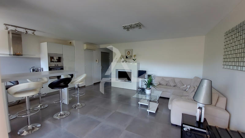 Appartement - 72 m² - 3 pièces