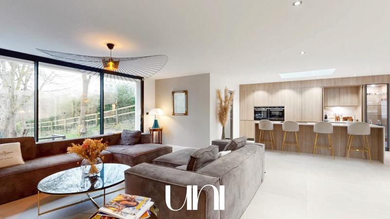 Maison - 165 m² - 5 pièces