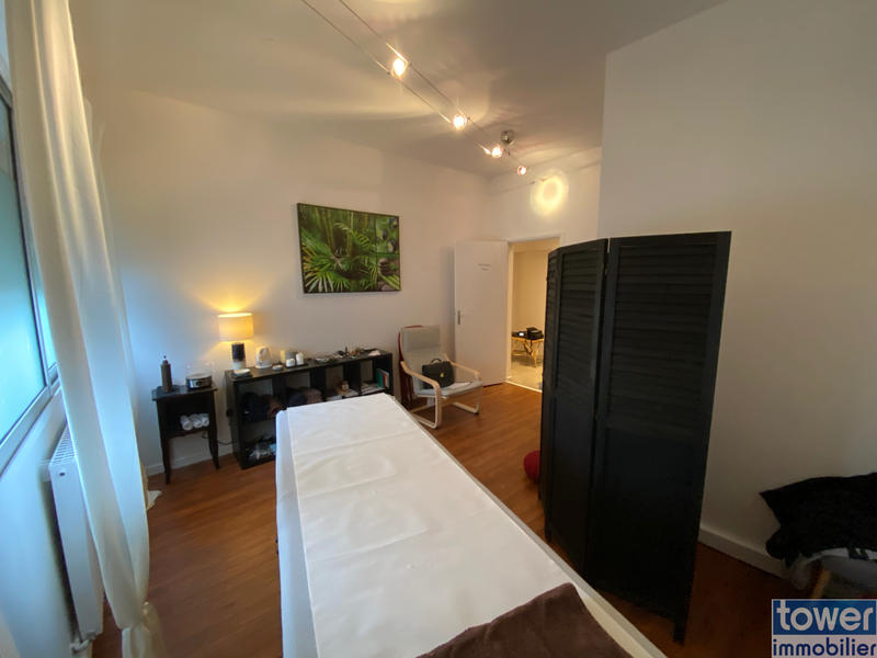 Bureau - 97 m² - 5 pièces