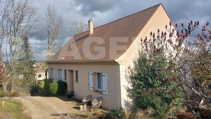 Maison - 177 m² - 9 pièces